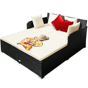 Costway - Spacious Outdoor Rattan Daybed with Upholstered Cushions and Pillows-White