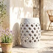 Outsunny - 12.4" x 17.9" Ceramic Garden Stool with Woven Lattice Design, Indoor & Outdoor Decorative Accent Stool, White